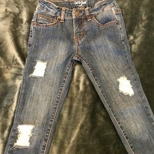 Girls distressed skinny jeans-Brand new